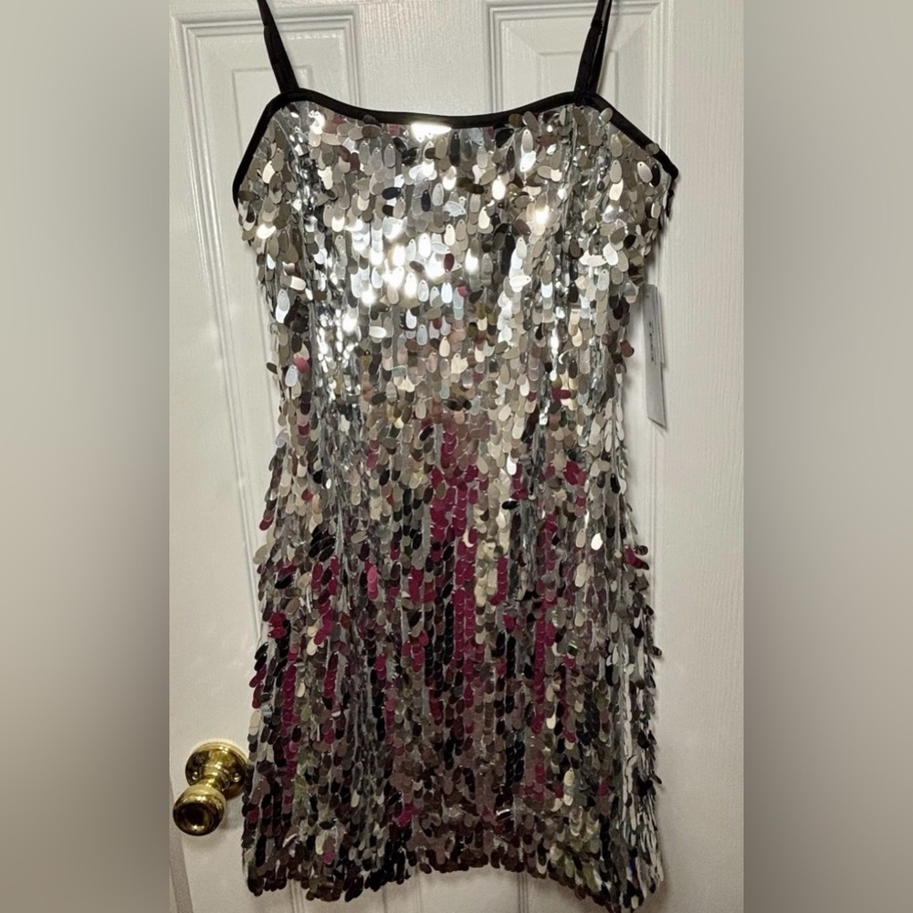 NWT LONDON TIMES SZ 8 Silver Mini Sequin Dress